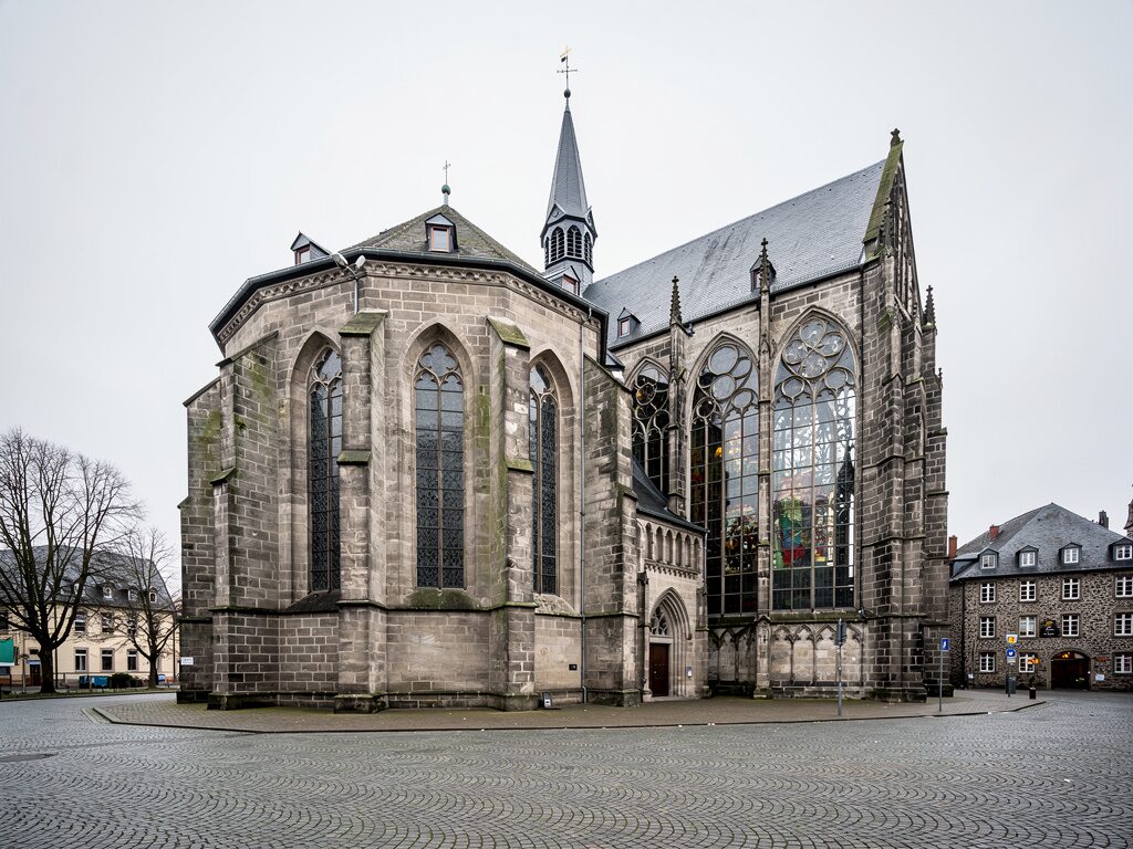 Karolingischer Aachener Dom mit Oktogon und gotischer Chorhalle